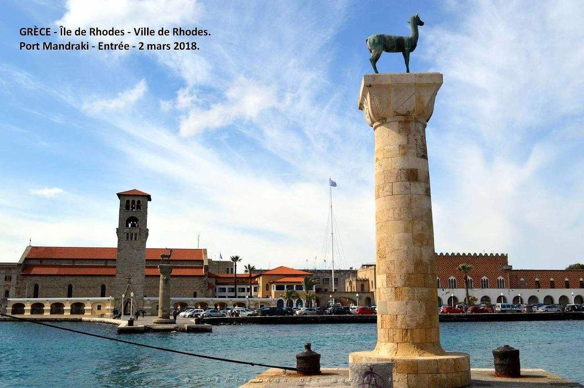 094- Rhodes ville et port d'honneur.JPG